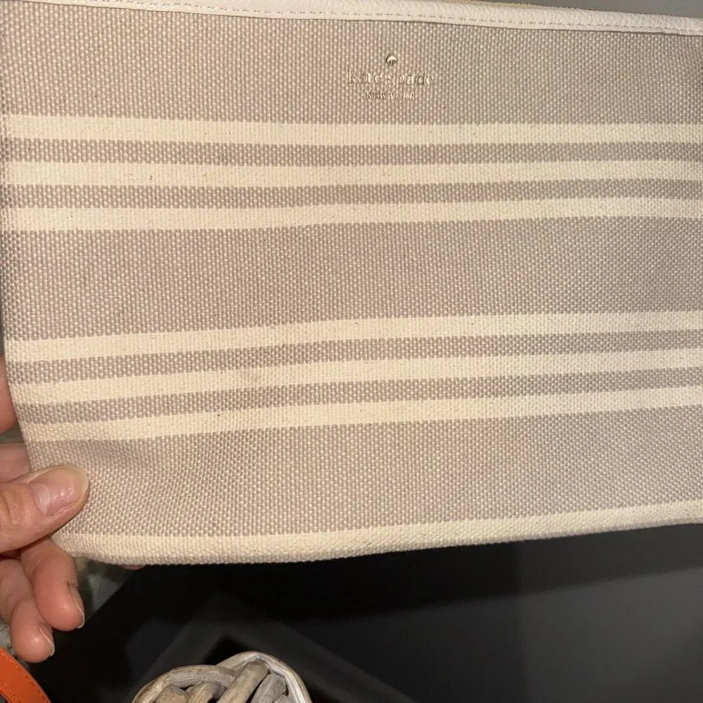 Kate Spade Gia Larchmont Avenue Fabric Stripe Pouch Clutch‎ Beige